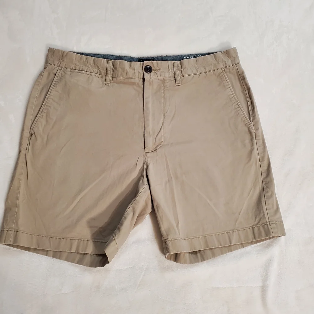 J.Crew Men's Tan Shorts‎